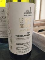 neighbor-to-the-north-roero-06_original